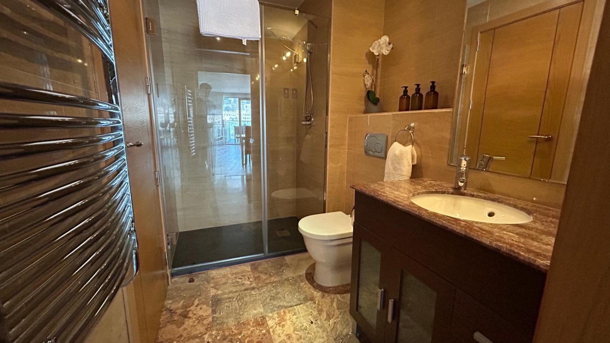 Ocean Village Luxury 2 Bed 2 Bath Apartment - Amazing Views - Pools And Jacuzzis Gibraltar Exteriér fotografie
